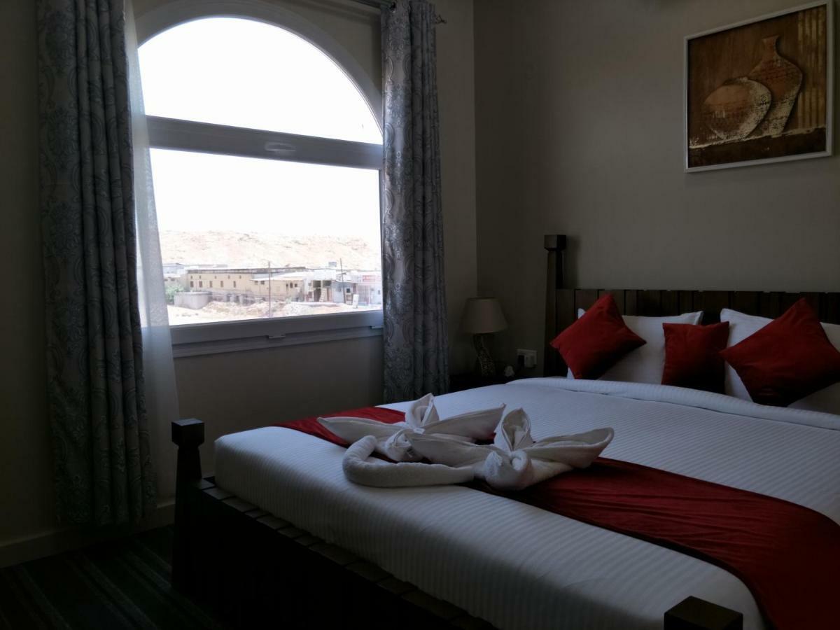 Sur Bandar Al Ayjah Hotel Apartments Εξωτερικό φωτογραφία